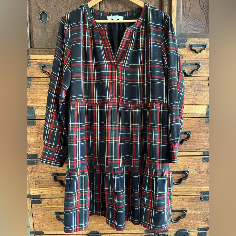 LOFT Plaid Tiered Dress Size: L